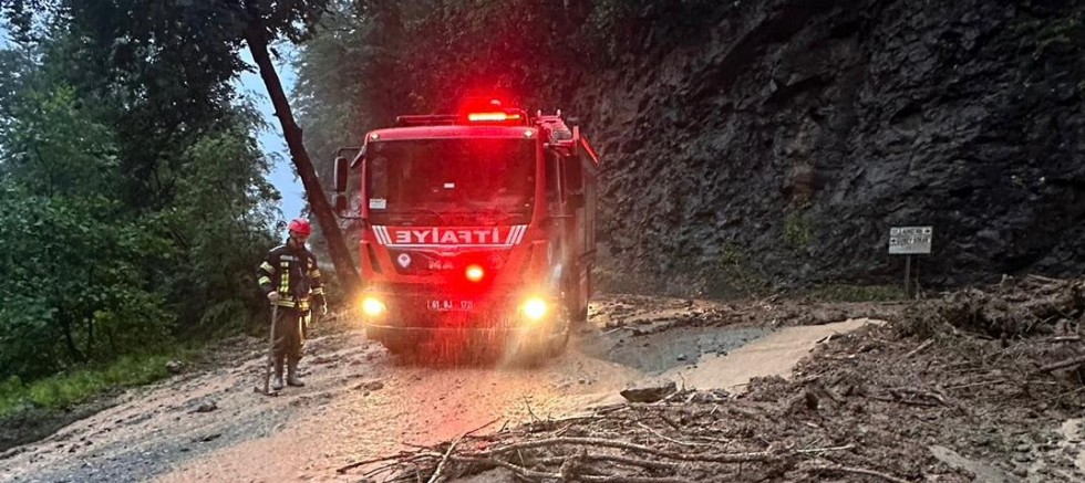 2 vatandaş güvenli bölgeye ulaştırıldı!