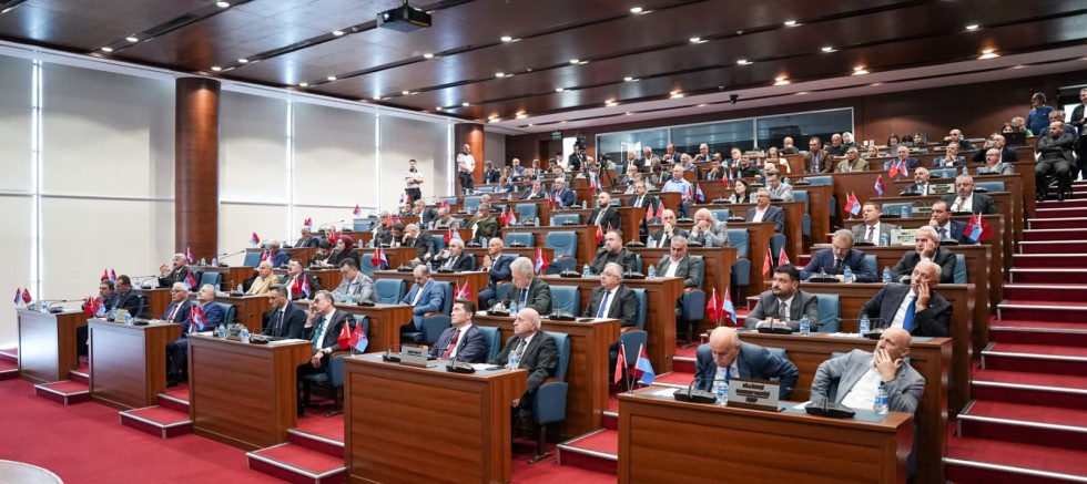“20 YILDA 4 BİN ETKİNLİK YAPMAK, KAMU YARARINA BİR HİZMET DEĞİL MİDİR?”