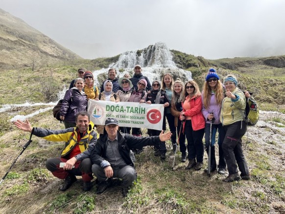 HAMSİKÖY TRAVERTEN ŞELALELERİ BÜYÜLÜYOR…