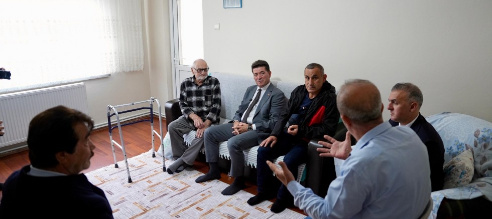 “İHTİYAÇ SAHİBİ VATANDAŞLARIMIZIN YANINDA OLMAK, EN TEMEL GÖREVİMİZ”