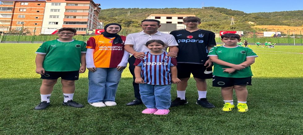 ARAKLISPOR’DAN DİNÇER AZAPHAN’A ONUR ÜYELİĞİ