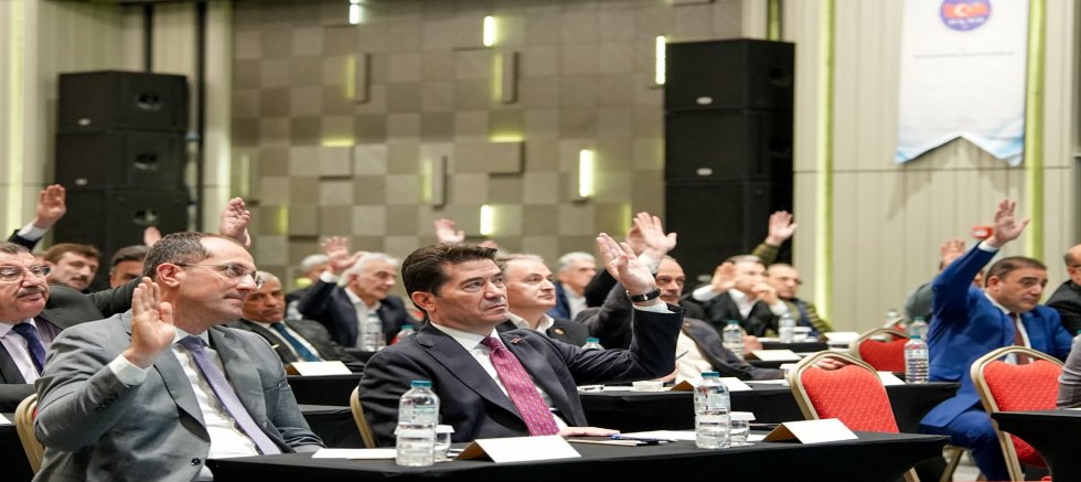 BAŞKAN KAYA: “BELEDİYELERE YAPILAN OPERASYONLAR, BELEDİYE BAŞKANLIĞI KİMLİĞİNE ZARAR VERİYOR”  