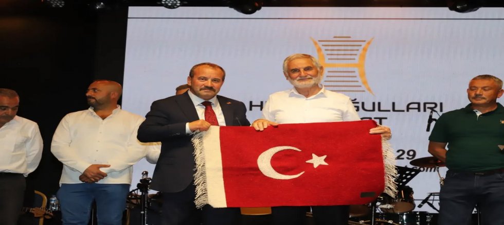 “BELEDİYECİLİK SADECE YOL VE ALTYAPI DEĞİLDİR”