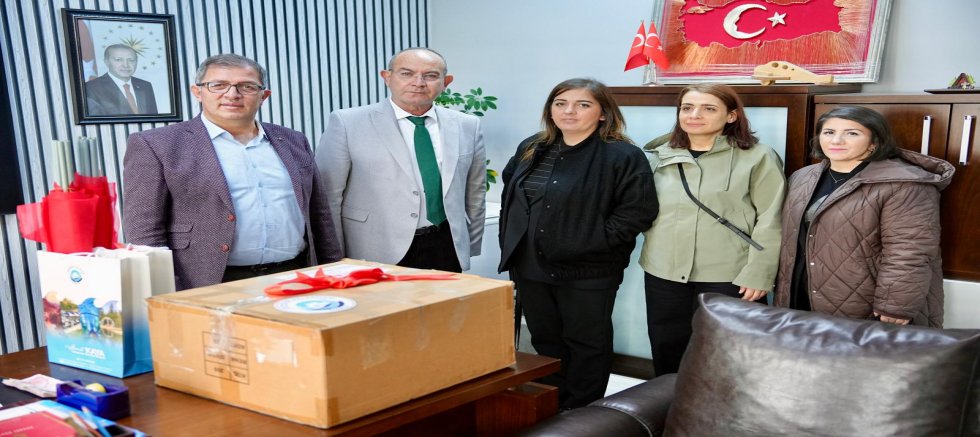 ‘BİR KİTAP, BİN UMUT’ KAMPANYASI İLE KIRSAL MAHALLELERDEKİ OKULLAR KİTAPLARLA BULUŞTU