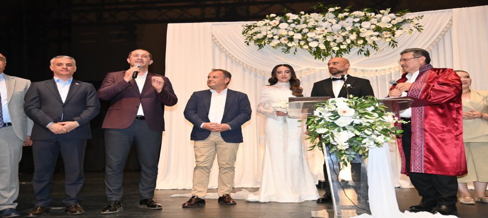 “BİR ÖMÜRLÜK YOLCULUĞUN İLK İMZASI: EDA VE EROL’UN ZARİF NİKAHI”