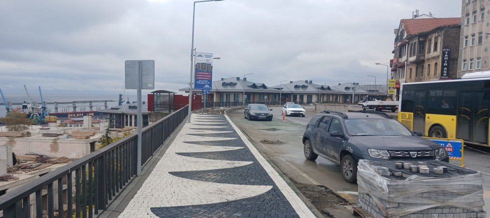 BÜYÜKŞEHİR 18 İLÇEDE SORUNLARI ÇÖZÜYOR