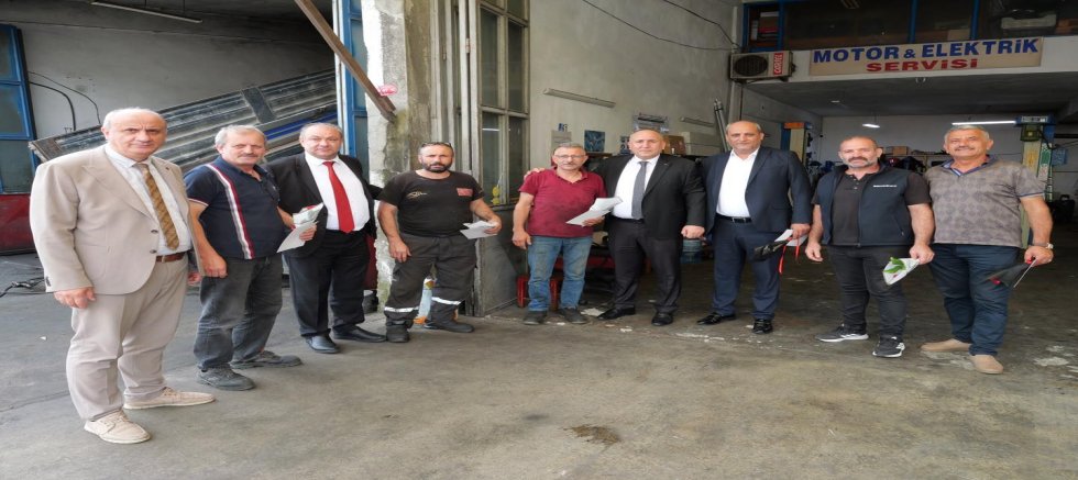 Esnafa karanfil ve Ahilik Nasihati dağıtıldı