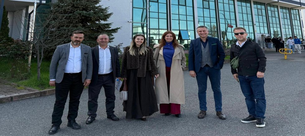 GELECEĞİN TURİZMCİLERİ SEKTÖR TEMSİLCİLERİYLE BİR ARAYA GELDİ