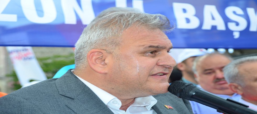 Gökhan GEDİKLİ: “AZİZ MİLLETİMİZİN BAŞI SAĞ OLSUN”