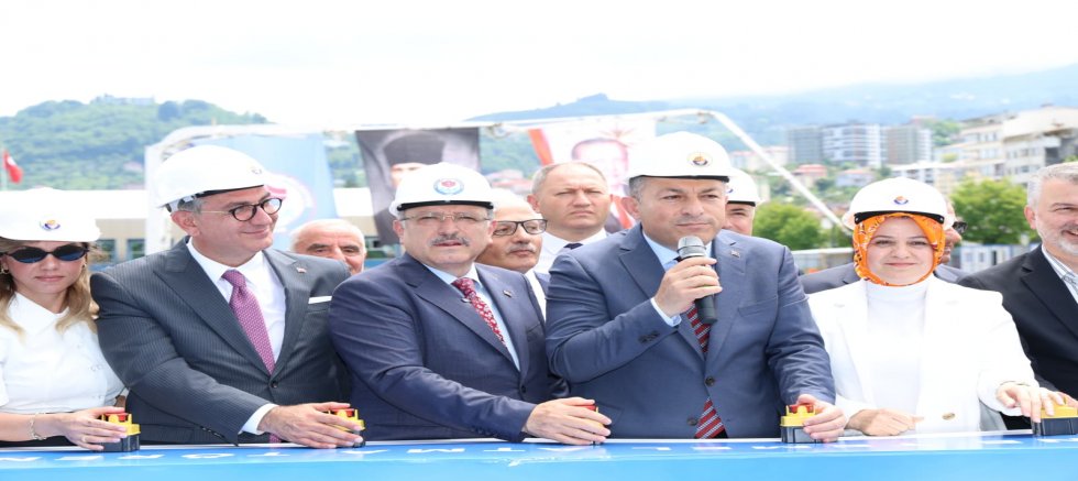 KAPALI OTOPARK VE PAZAR YERİNİN TEMELİ ATILDI