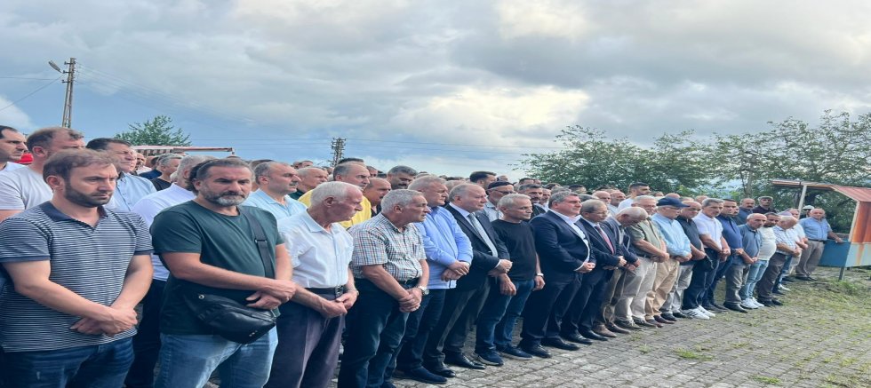KEMAL FAİZ’İ MAHŞERİ KALABALIK UĞURLADI
