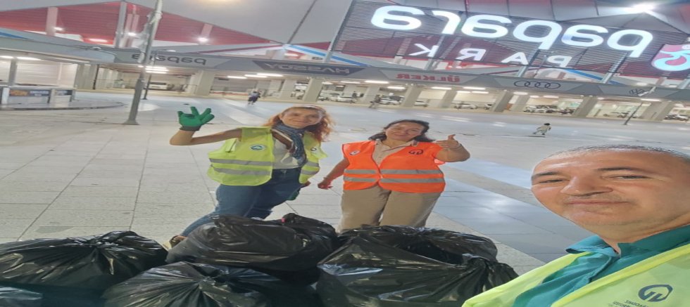 Tribünde Coşku, Kapıda İyilik: Papara Park’ta Şampiyonluk Ruhuna Yakışan Hareket!
