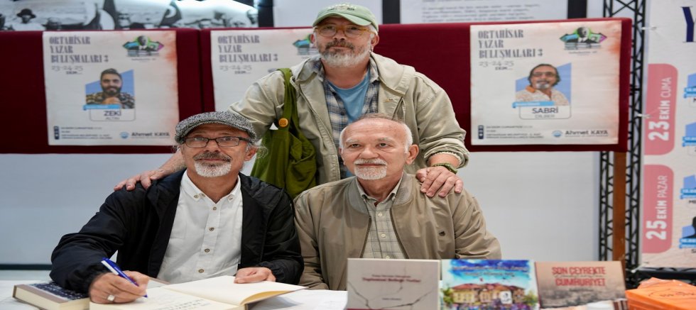 YAZAR BULUŞMALARI, YOĞUN İLGİYLE DEVAM EDİYOR