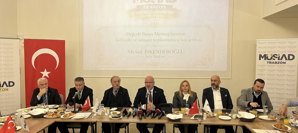 Mesut İskenderoğlu: “TRABZON YAPAY ZEKA KONUSUNDA MERKEZ OLABİLİR”