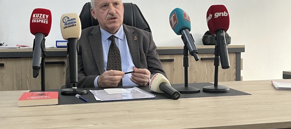 Nazif Okumuş: “Türkiye’nin üniter yapısına dokunulamayacağını vurguladı!”