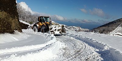 40 mahallenin yolu yeniden ulaşıma açıldı