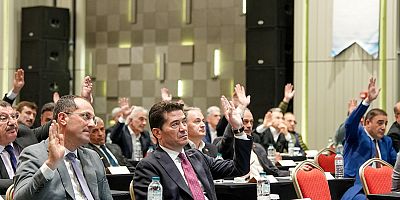 BAŞKAN KAYA: “BELEDİYELERE YAPILAN OPERASYONLAR, BELEDİYE BAŞKANLIĞI KİMLİĞİNE ZARAR VERİYOR”  