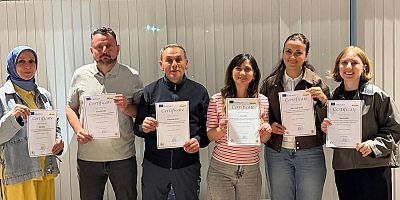ÇAMLICA İLKOKULU ÖĞRETMENLERİ ERASMUS AKREDİTASYONU KAPSAMINDA AVRUPA'DA