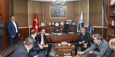 Yavuz Ağıralioğlu’ndan Yomra Belediyesi’ne Ziyaret