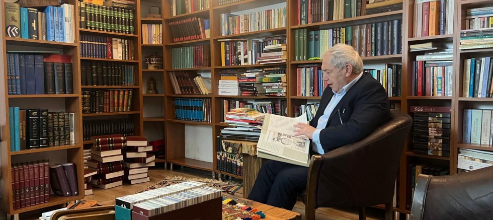 Trabzon-Maçkalı Erbay, yerli ve yabancı yazarların eserlerini video sistemi ile ele alıyor